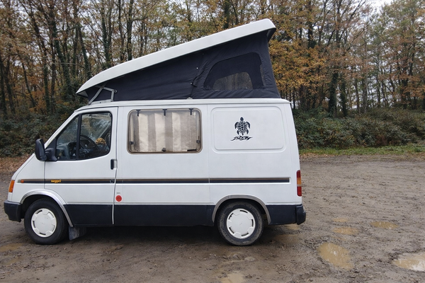 Ford Nugget 1st-Gen Pop-Top Roof Canvas (1985–1991/92) | 3-window Replacement Roof Tent